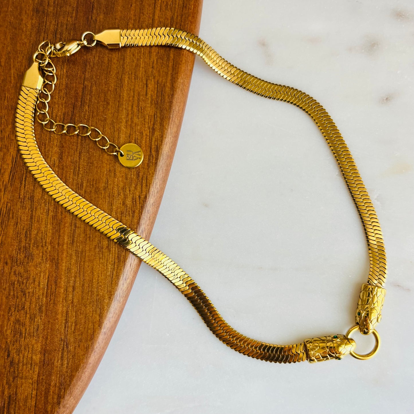 The Venom Choker