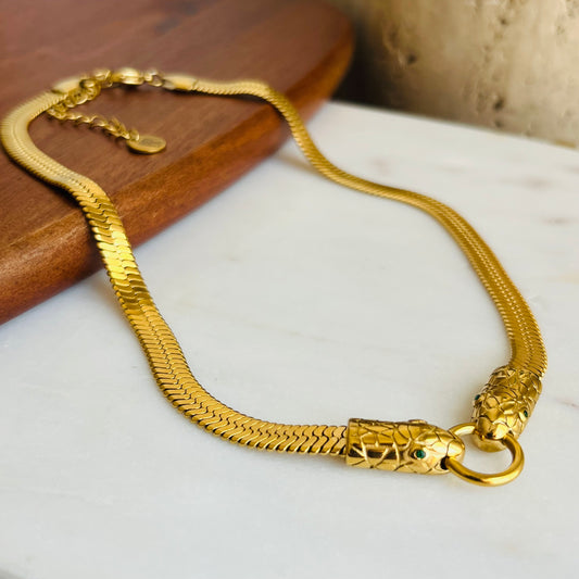 The Venom Choker